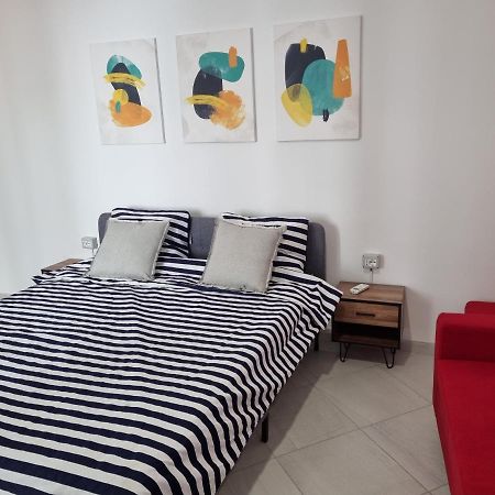 New Modern Studio In Central Tirana Apartamento Exterior foto